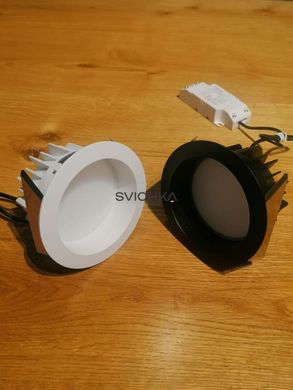 LED светильник NEW-130-10W Black IP44 со встренным источником света