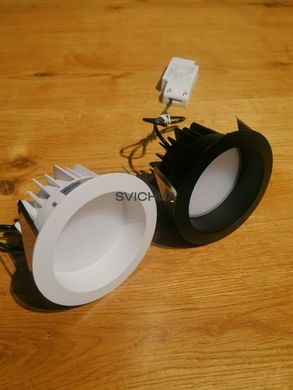 LED светильник NEW-130-10W Black IP44 со встренным источником света